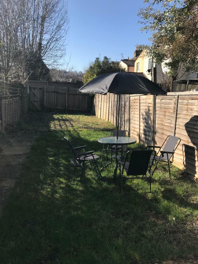 Cedar Villa - Perfect For Longer Stays Chatham  Exterior foto